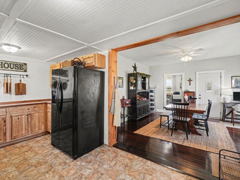 901 Oak Grove Road, Clark Twp, OH 45146 Photo 5