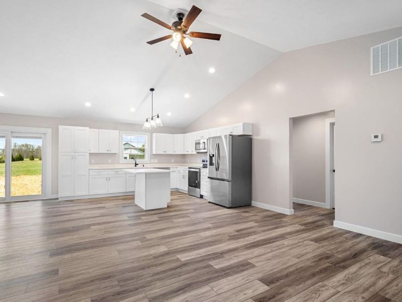 116 Black Hawk Drive, Franklin Twp, OH 45171 Photo 5