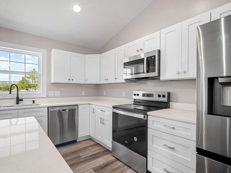 116 Black Hawk Drive, Franklin Twp, OH 45171 Photo 8