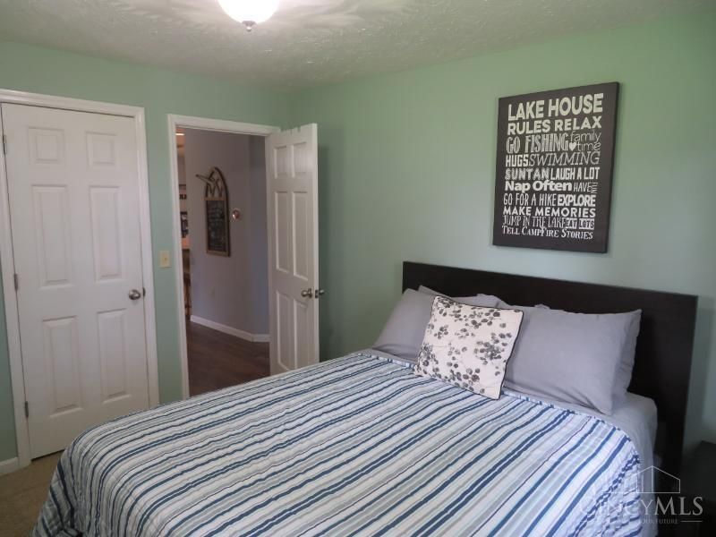 6942 Mountain View Drive, Paint Twp, OH 45133 Photo 23