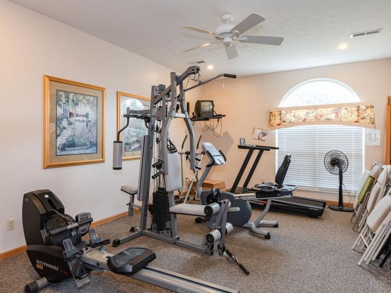 2133 Willow Run Circle, Mad River Twp, OH 45323 Photo 31