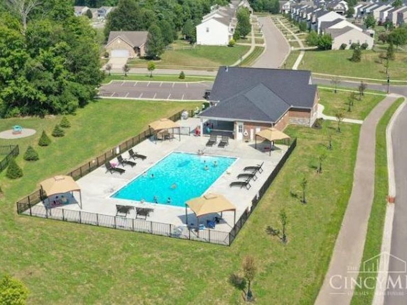 5797 Montrose Court, Hamilton Twp, OH 45152 Photo 12