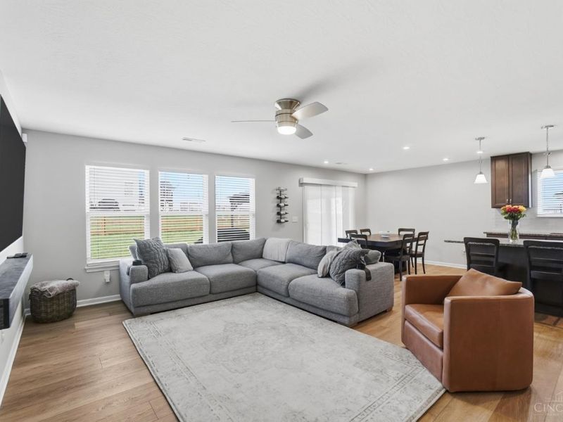 5797 Montrose Court, Hamilton Twp, OH 45152 Photo 2