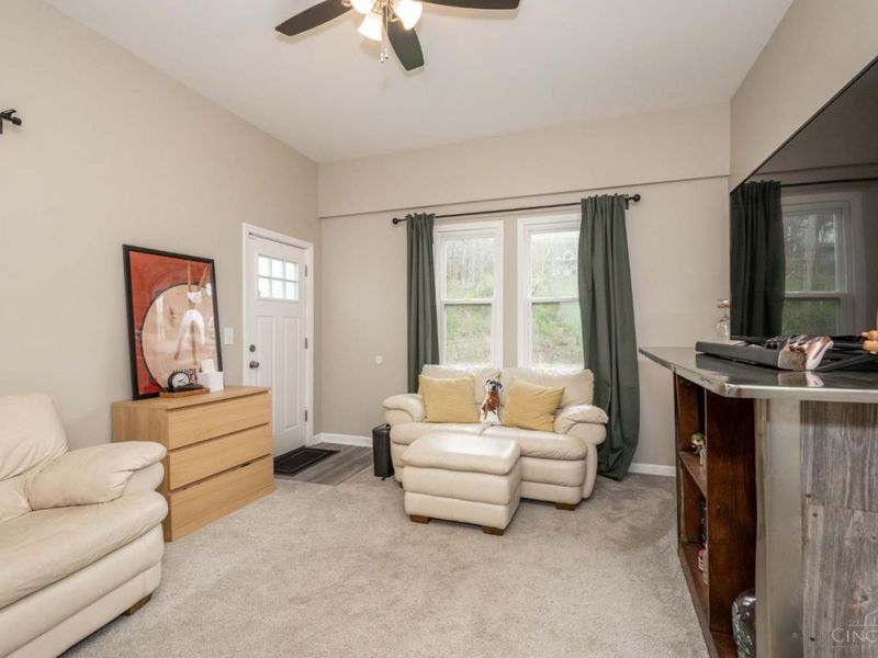 4399 Virginia Avenue, Cincinnati, OH 45223 Photo 11