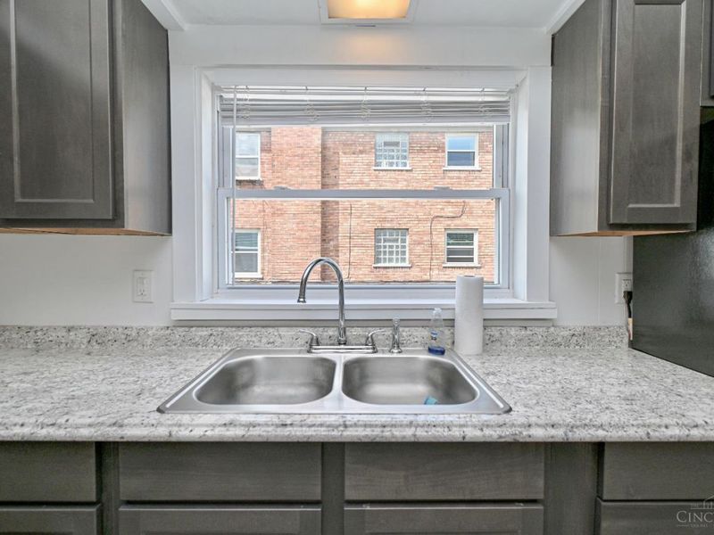 2364 Langdon Farm Road, Cincinnati, OH 45237 Photo 5