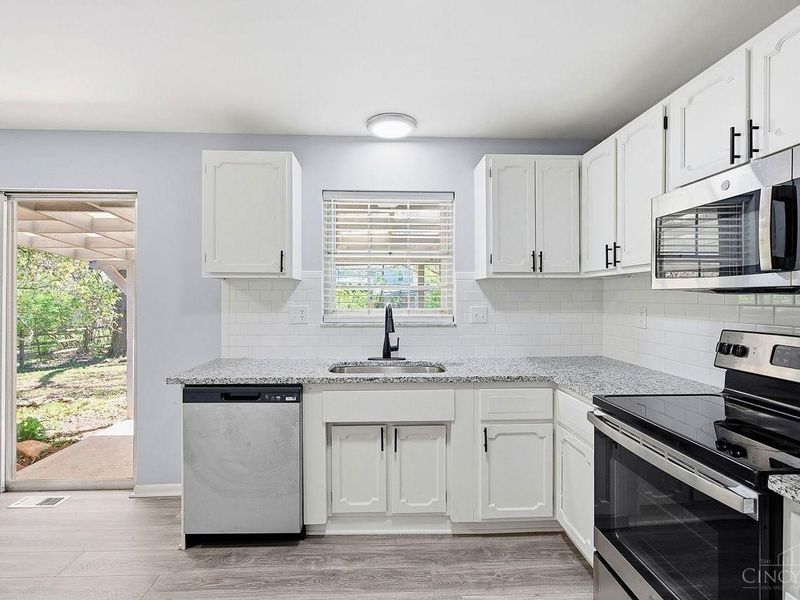 1400 Sigma Circle, Anderson Twp, OH 45255 Photo 11