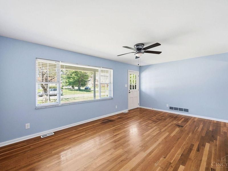 1400 Sigma Circle, Anderson Twp, OH 45255 Photo 4