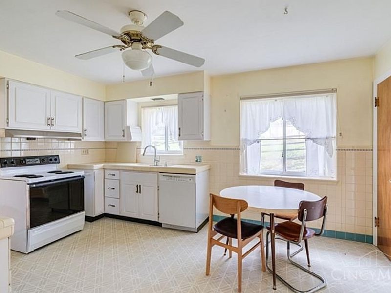 6955 Carroll Avenue, Sycamore Township, OH 45236 Photo 11