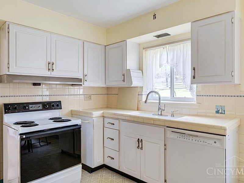 6955 Carroll Avenue, Sycamore Township, OH 45236 Photo 12