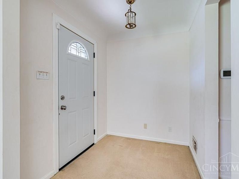 6955 Carroll Avenue, Sycamore Township, OH 45236 Photo 5