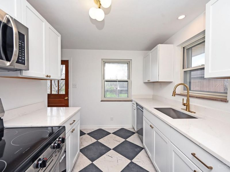 117 Waxwing Drive, Reading, OH 45215 Photo 8