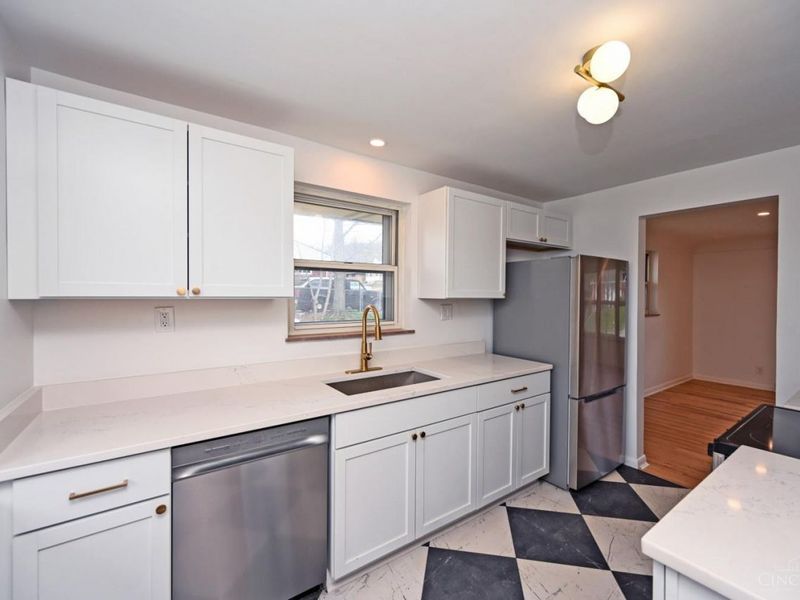 117 Waxwing Drive, Reading, OH 45215 Photo 9