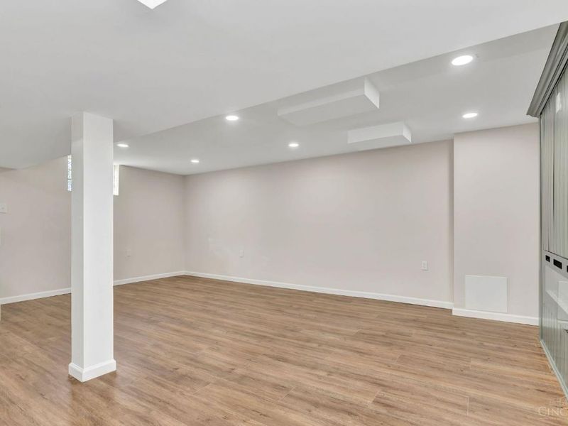 610 Fairbanks Avenue, Cincinnati, OH 45205 Photo 29