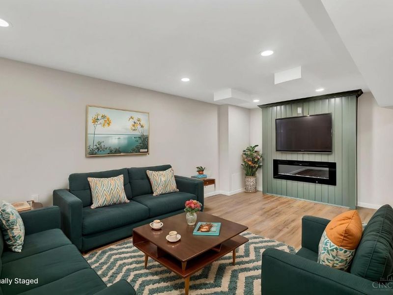 610 Fairbanks Avenue, Cincinnati, OH 45205 Photo 4