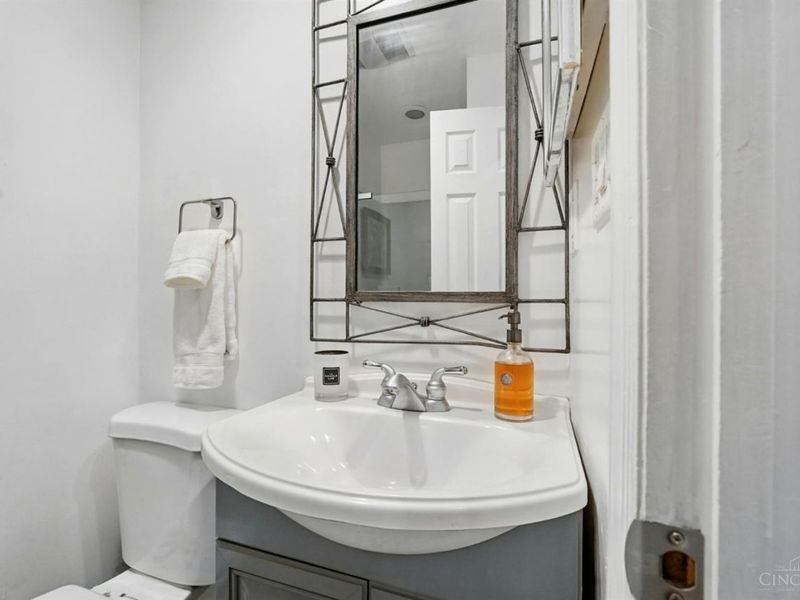 130 Mary Lane, Cincinnati, OH 45217 Photo 19