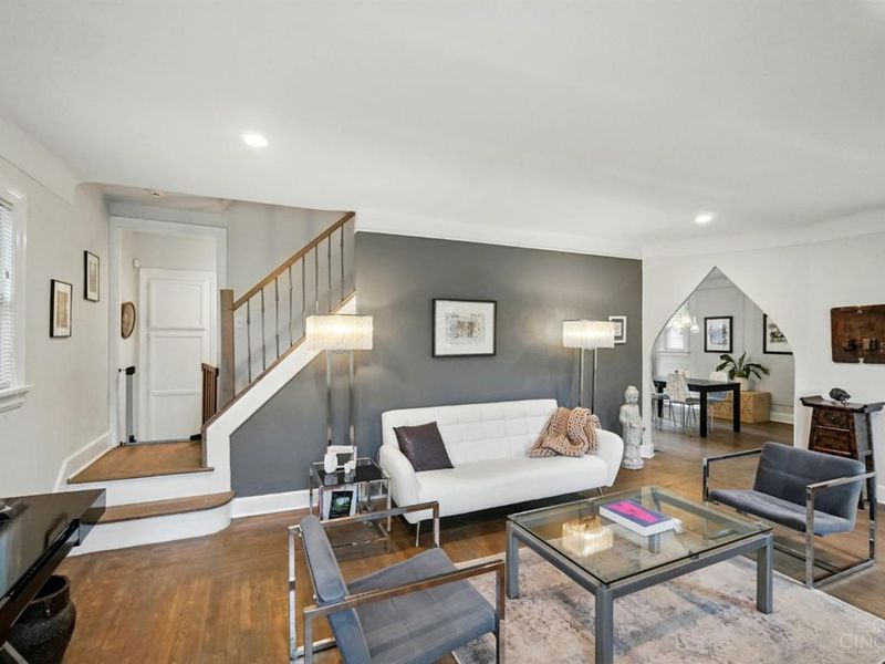 130 Mary Lane, Cincinnati, OH 45217 Photo 4