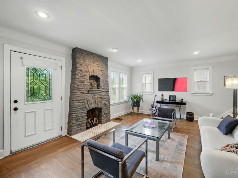 130 Mary Lane, Cincinnati, OH 45217 Photo 4