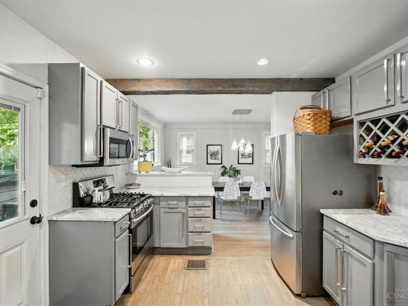 130 Mary Lane, Cincinnati, OH 45217 Photo 6