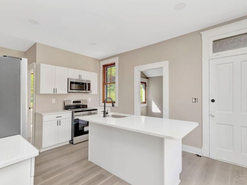 3523 Vinecrest Place, Cincinnati, OH 45220 Photo 13