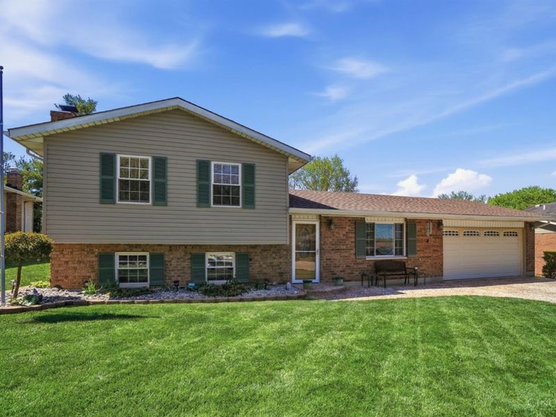 5796 Lake Michigan Drive, Fairfield, OH 45014 Photo 3