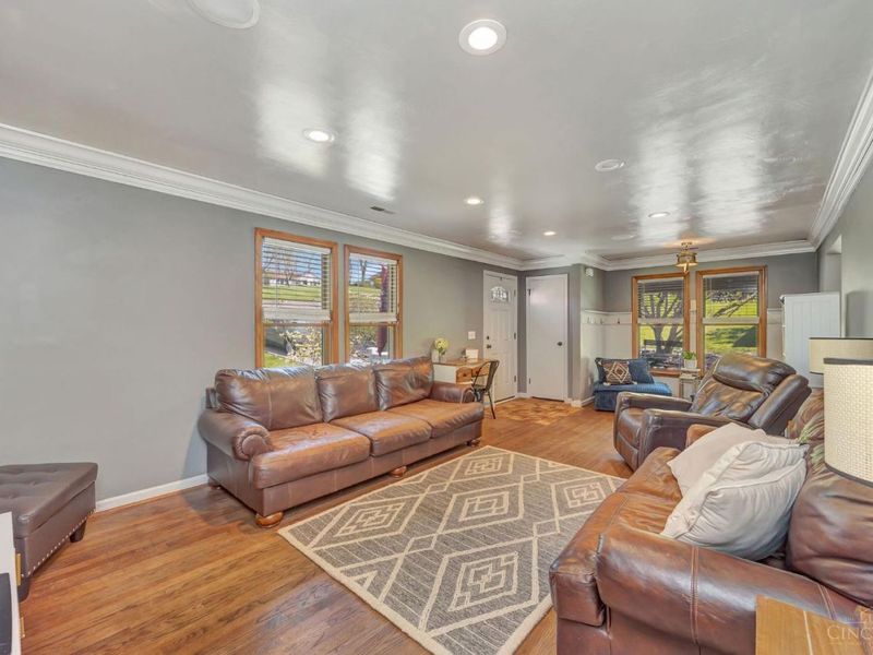 4565 Hubble Road, Green Township, OH 45247 Photo 12