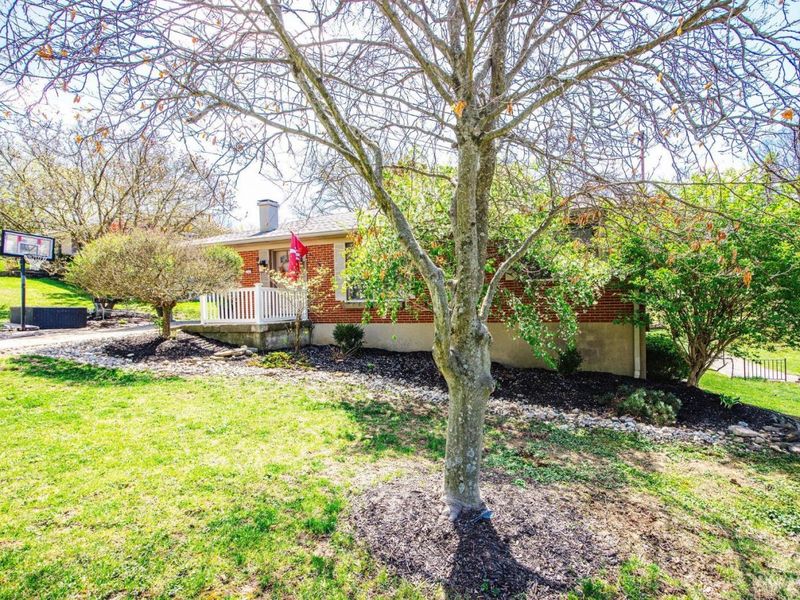 4565 Hubble Road, Green Township, OH 45247 Photo 5