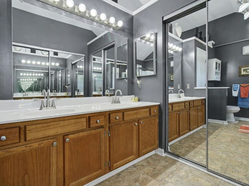 1166 Creekstone Drive, Batavia, OH 45103 Photo 12