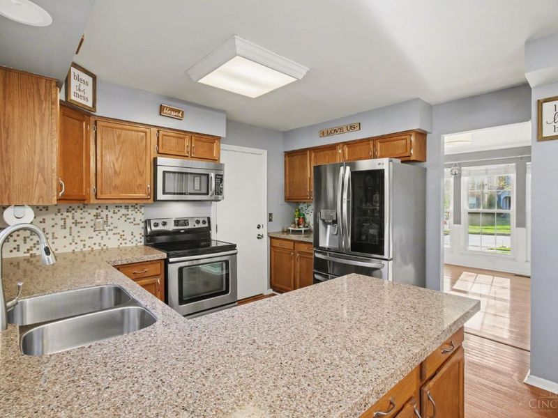 1166 Creekstone Drive, Batavia, OH 45103 Photo 6