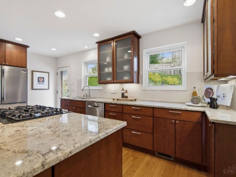 2750 Lower Grandin Road, Cincinnati, OH 45208 Photo 11