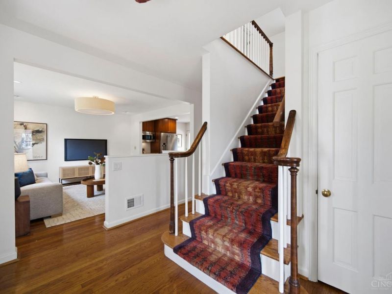 2750 Lower Grandin Road, Cincinnati, OH 45208 Photo 3