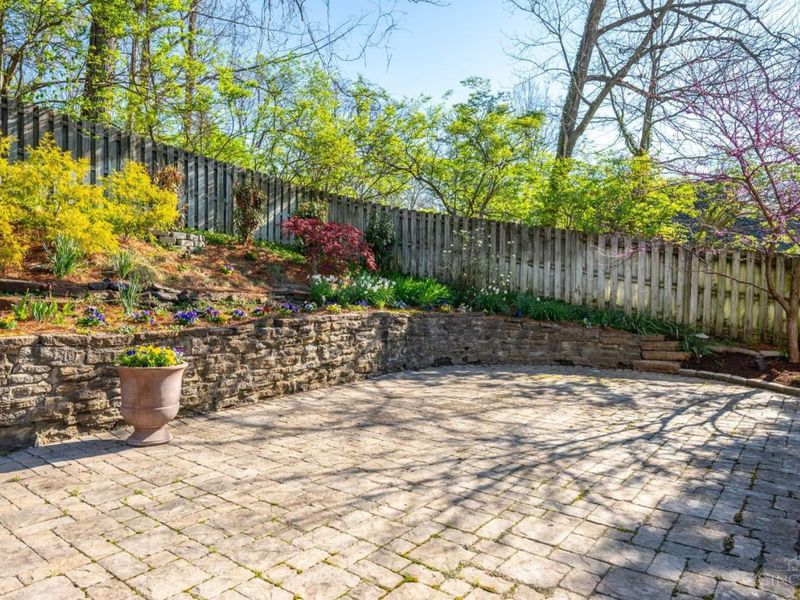 2750 Lower Grandin Road, Cincinnati, OH 45208 Photo 35