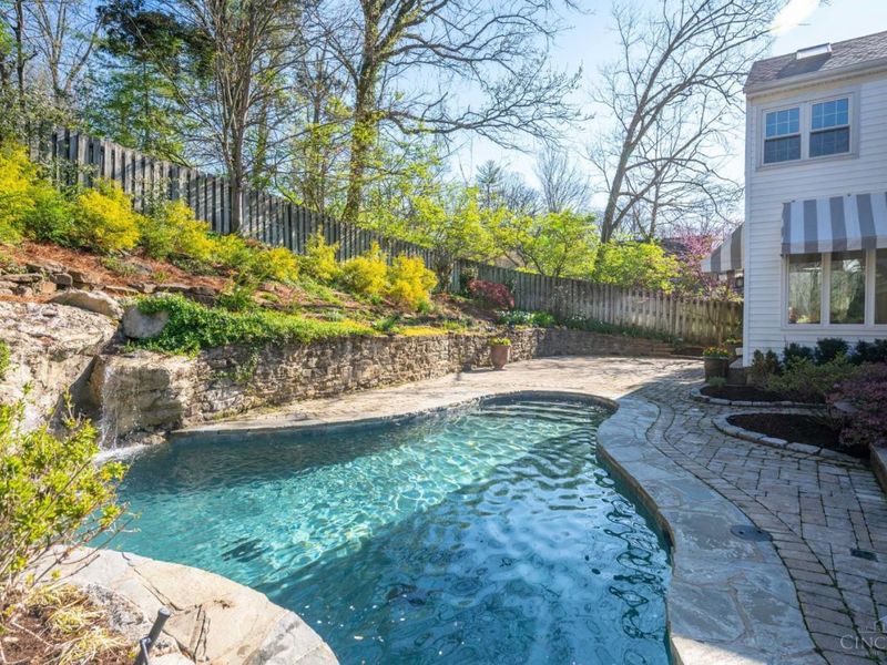 2750 Lower Grandin Road, Cincinnati, OH 45208 Photo 38