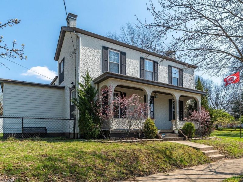 6646 Gracely Drive, Cincinnati, OH 45233 Photo 2