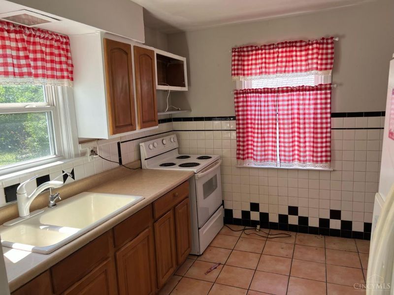 1361 Woodland Avenue, Springfield Twp., OH 45237 Photo 7