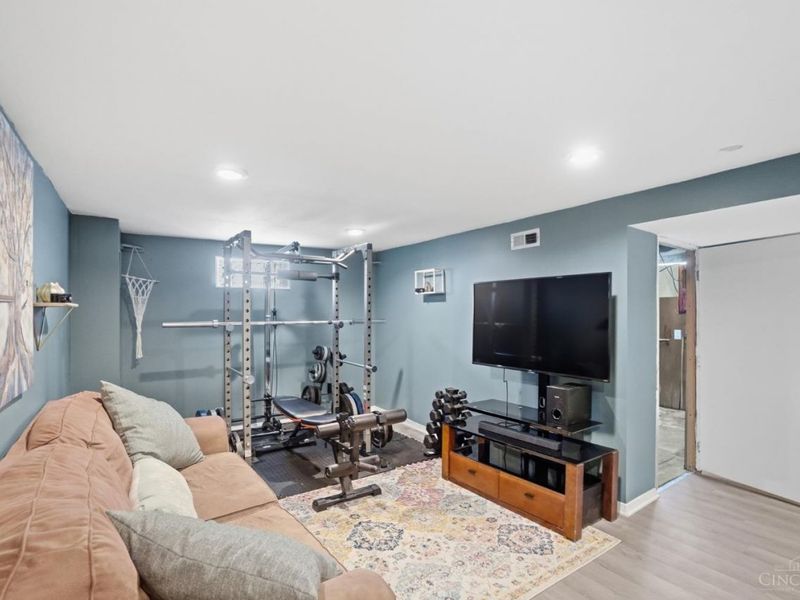 5450 Lawrence Road, Green Township, OH 45248 Photo 33