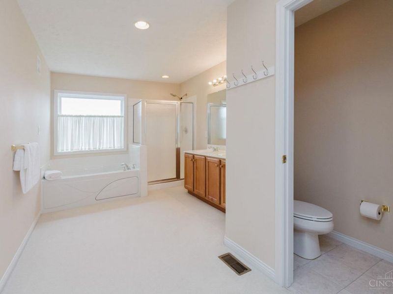 9741 Olde Georgetown Way, Centerville, OH 45458 Photo 34