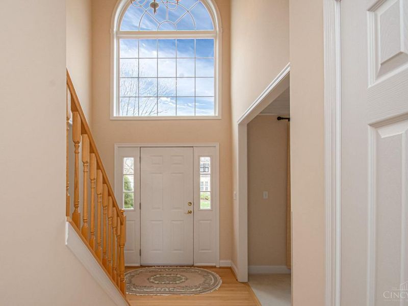 9741 Olde Georgetown Way, Centerville, OH 45458 Photo 7