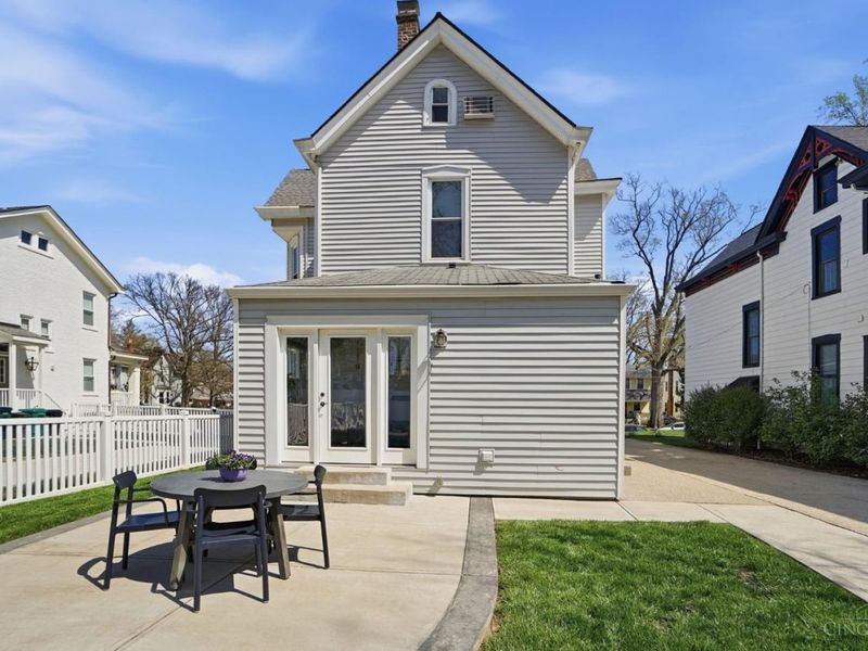 1317 Grace Avenue, Cincinnati, OH 45208 Photo 57