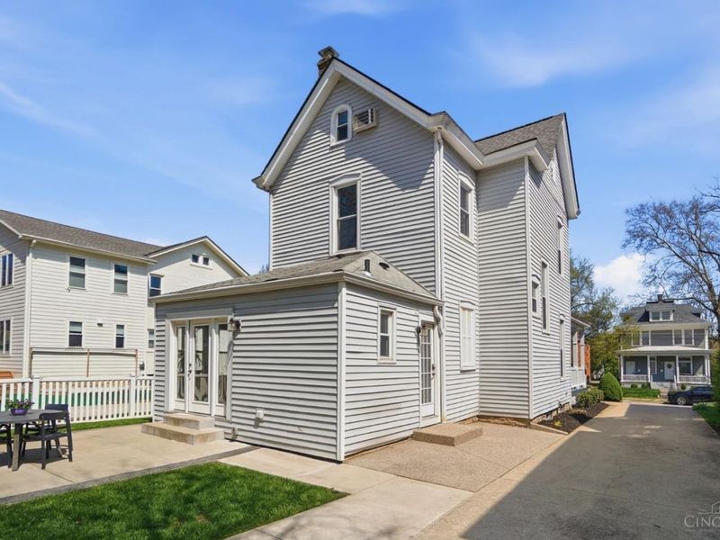 1317 Grace Avenue, Cincinnati, OH 45208 Photo 58