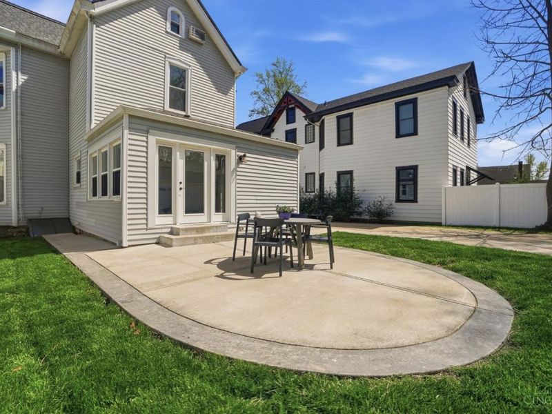 1317 Grace Avenue, Cincinnati, OH 45208 Photo 61