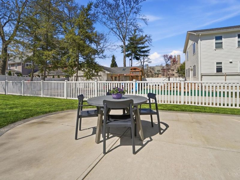 1317 Grace Avenue, Cincinnati, OH 45208 Photo 63