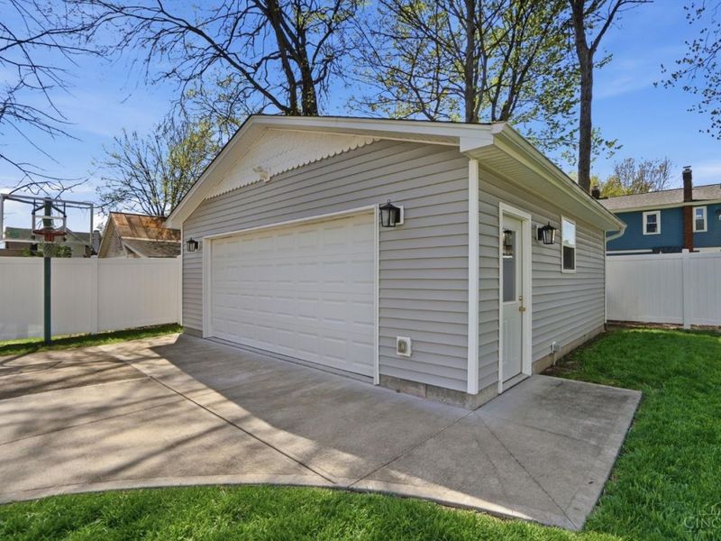 1317 Grace Avenue, Cincinnati, OH 45208 Photo 66