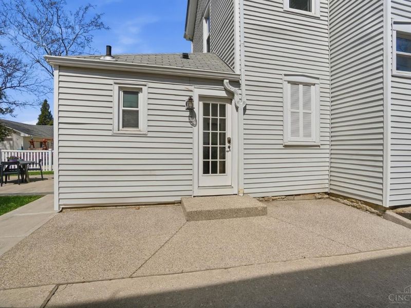 1317 Grace Avenue, Cincinnati, OH 45208 Photo 69