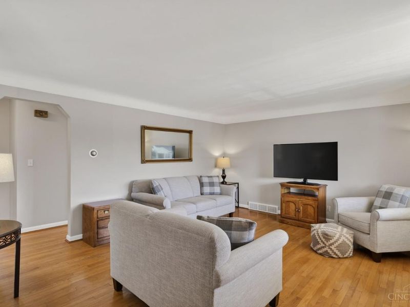 4716 Embrett Ct, Cincinnati, OH 45238 Photo 7