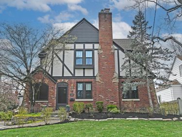 1123 Salisbury Drive, Cincinnati, OH 45226