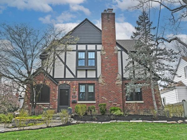 1123 Salisbury Drive, Cincinnati, OH 45226