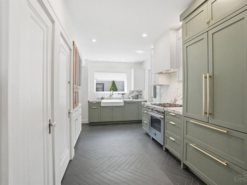 1123 Salisbury Drive, Cincinnati, OH 45226 Photo 12