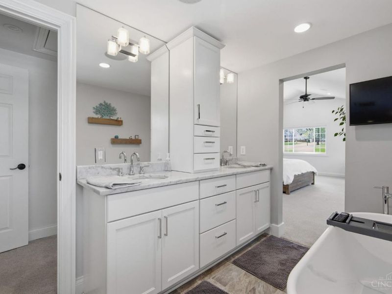 7400 N Timberlane Drive, Madeira, OH 45243 Photo 27