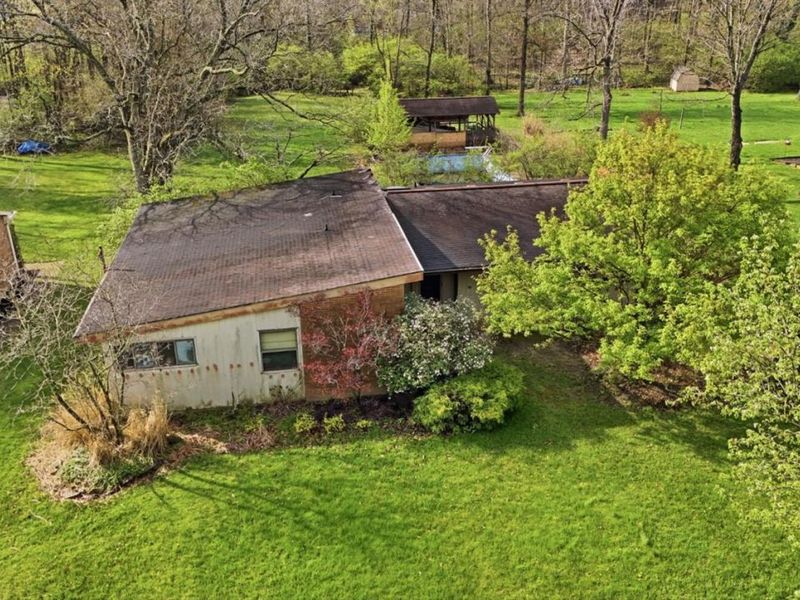 1905 Greenpine Drive, Springfield Twp., OH 45231 Photo 2