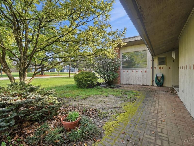 1905 Greenpine Drive, Springfield Twp., OH 45231 Photo 9